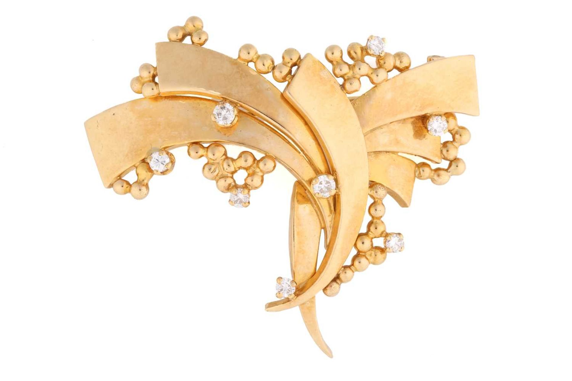 Alan Gard - a Modernist diamond spray brooch in 18ct gold, set with round brilliant cut diamonds