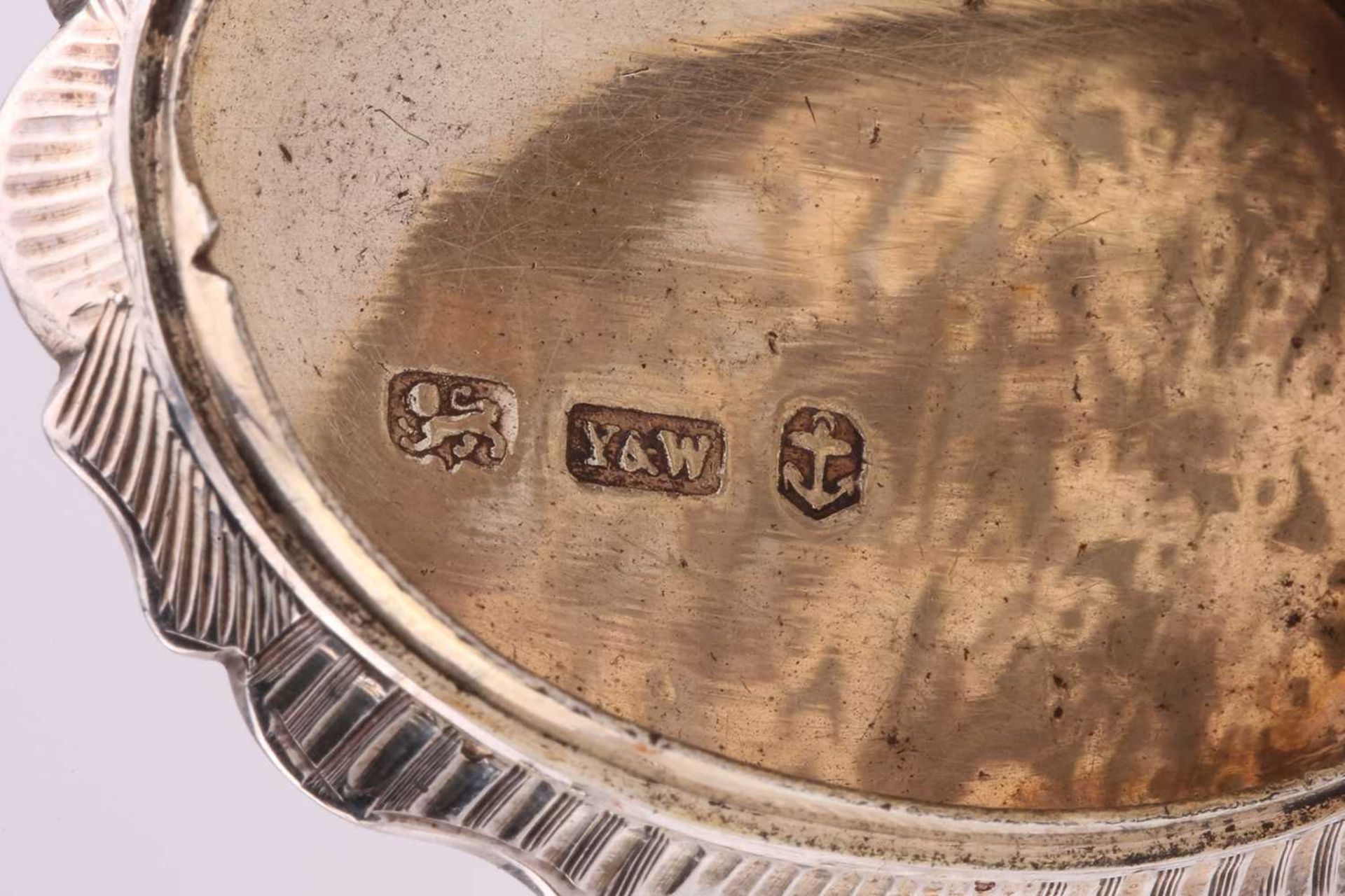 A Victorian silver vinaigrette, by Yapp & Woodward (John Yapp & John Woodward), Birmingham 1847, - Image 4 of 10