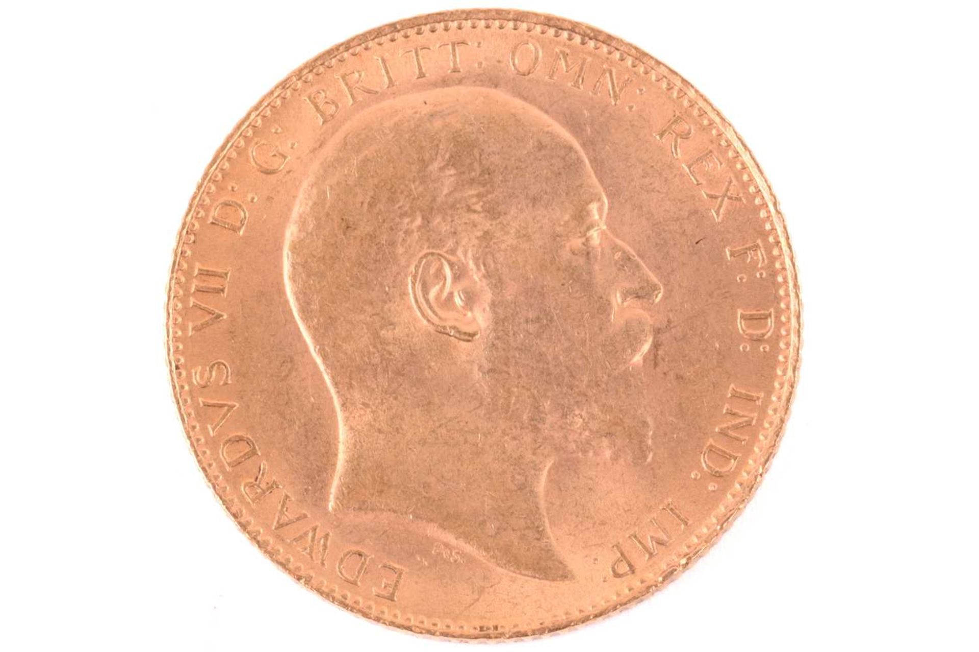 An Edward VII full sovereign 1910, obverse with bare head facing right - Image 2 of 2