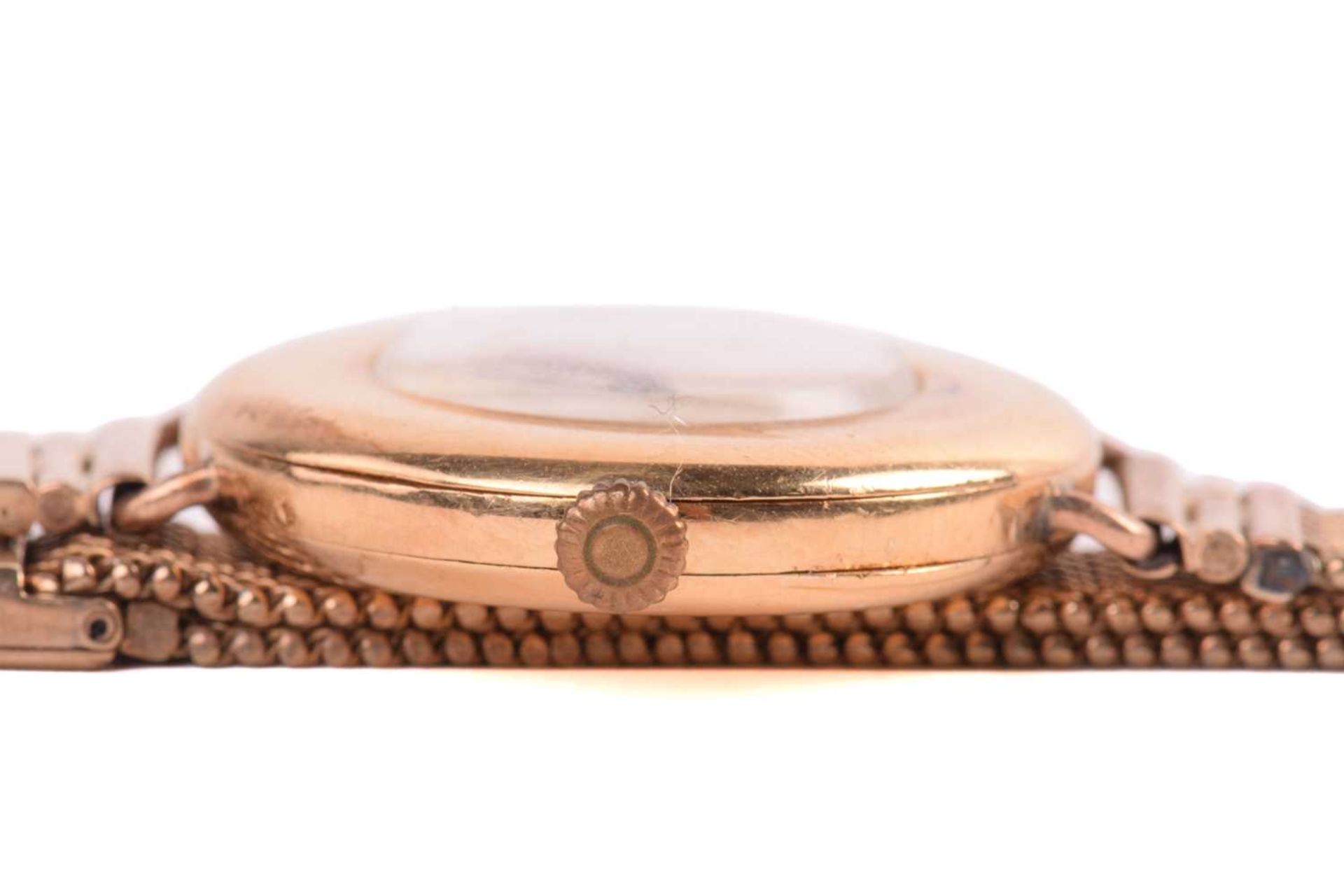 An 18ct gold lady's wristwatch, featuring a hand-wound movement in a yellow gold case hallmarked - Image 3 of 5