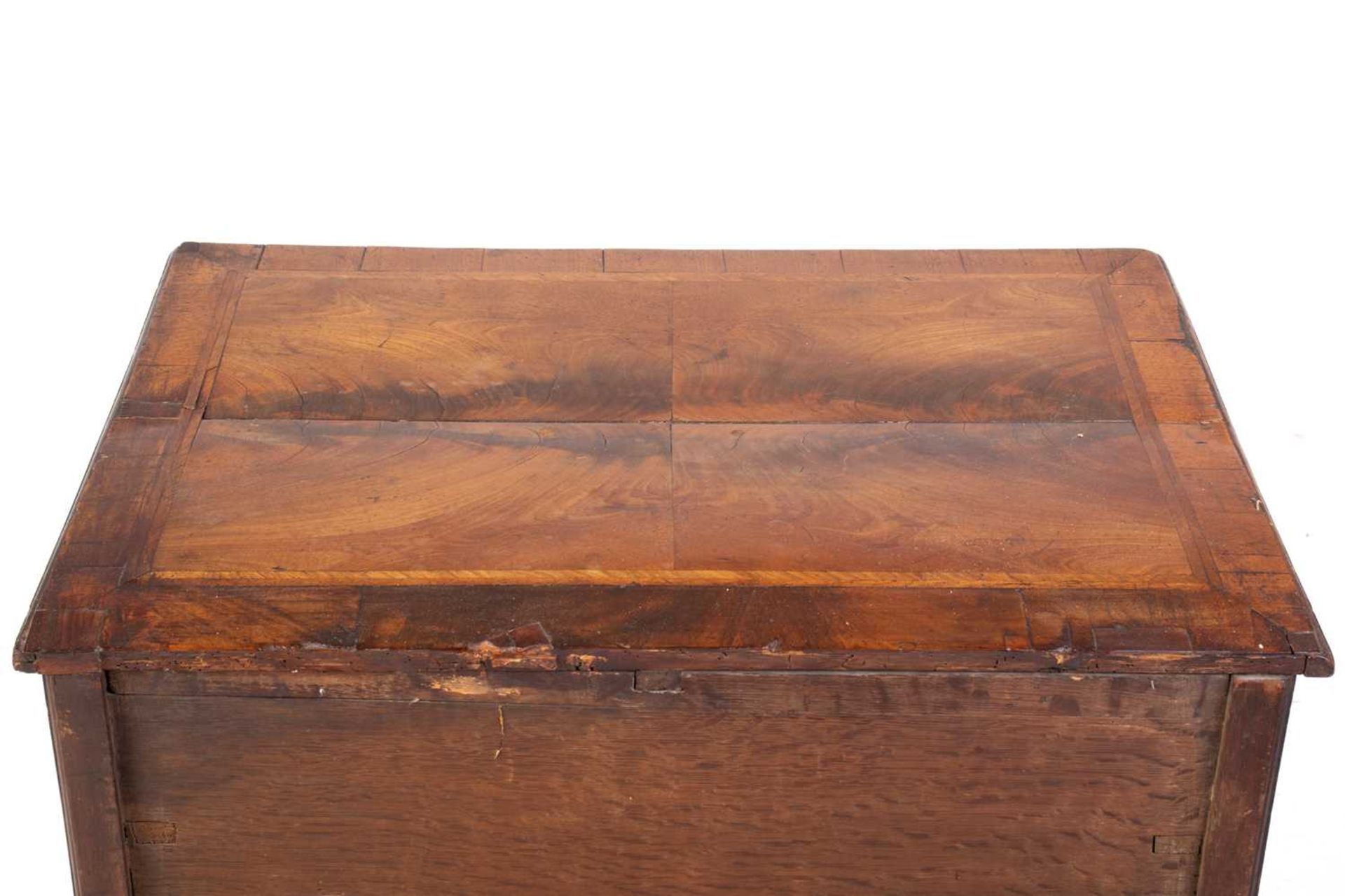 A George III mahogany kneehole lowboy with cross and feather banded top above a single frieze drawer - Image 4 of 6