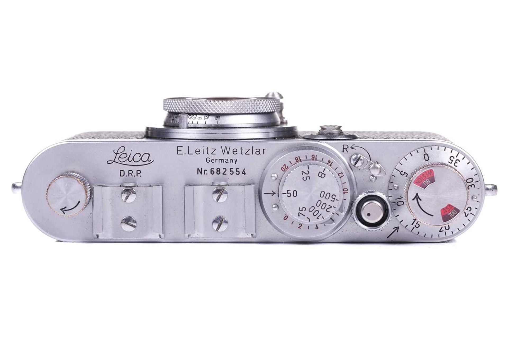 A Leica model If 35mm camera, serial number 682554, (1955 Red Dial), with two accessory shoes, Leitz - Image 3 of 15