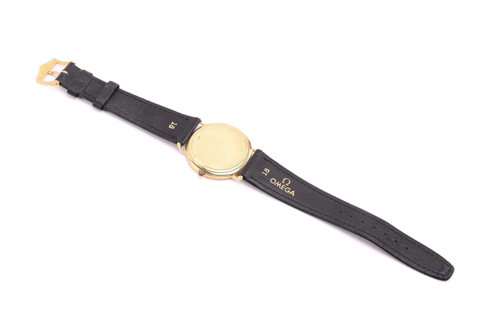 An Omega 18k quartz wristwatch ref. 53542414, the gold dial having batton hour markers and date - Image 2 of 8
