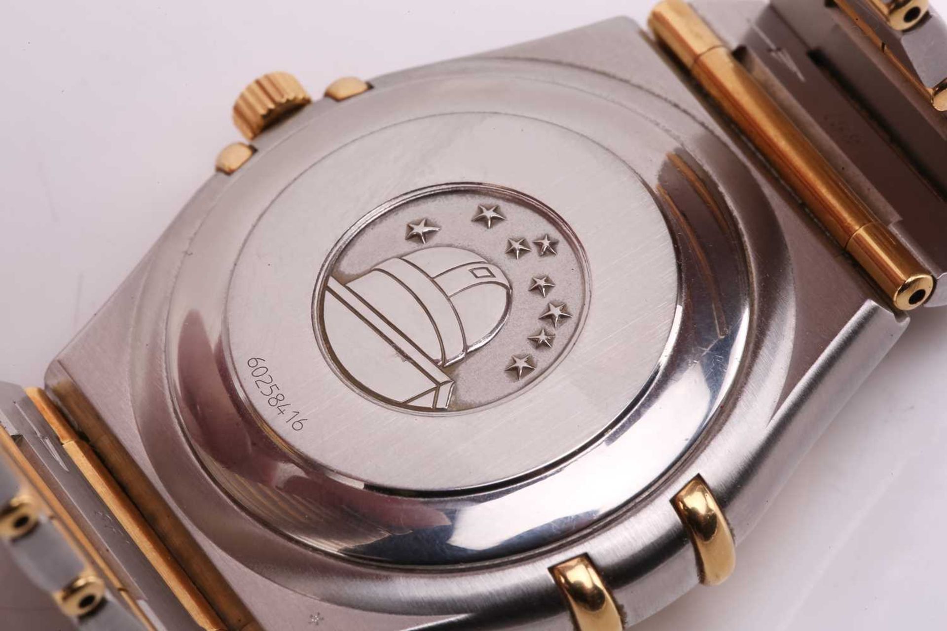 Omega. An Omega Constellation mixed metal, automatic chronometer; white dial with gold baton - Image 3 of 13
