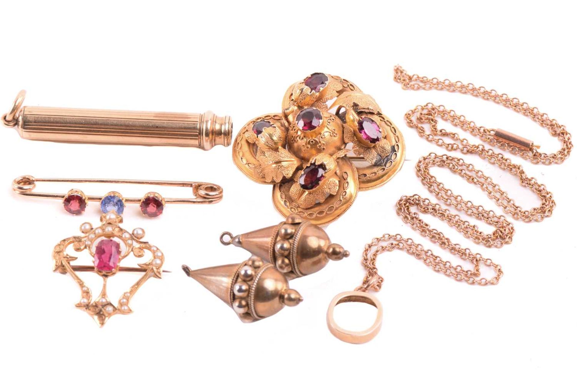 A small collection of jewellery items; to include a Victorian garnet brooch, of quatrefoil form, set