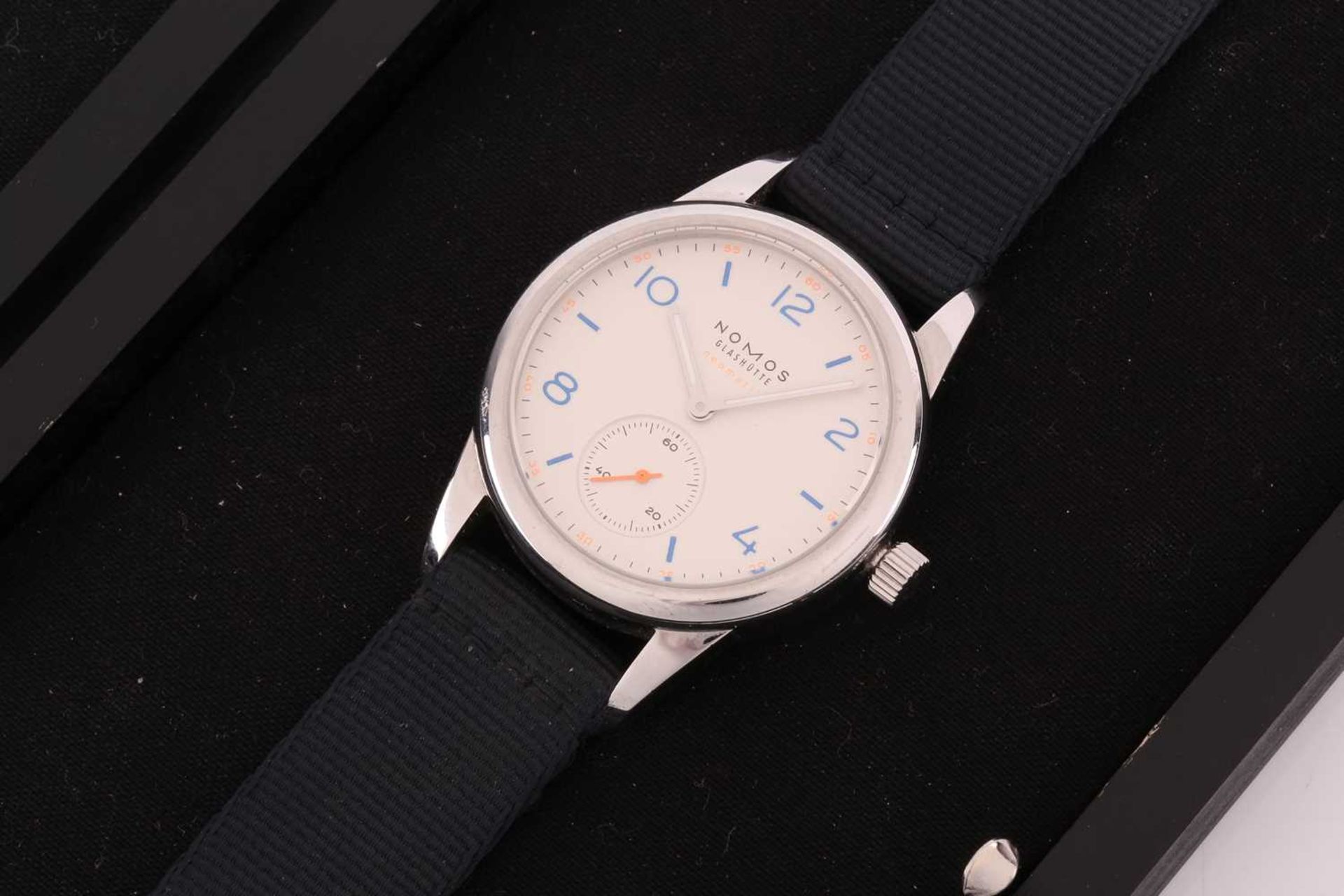 A Nomos Club 1056 Neomatik Automatic watch, featuring a German-made automatic movement in a steel - Image 3 of 12