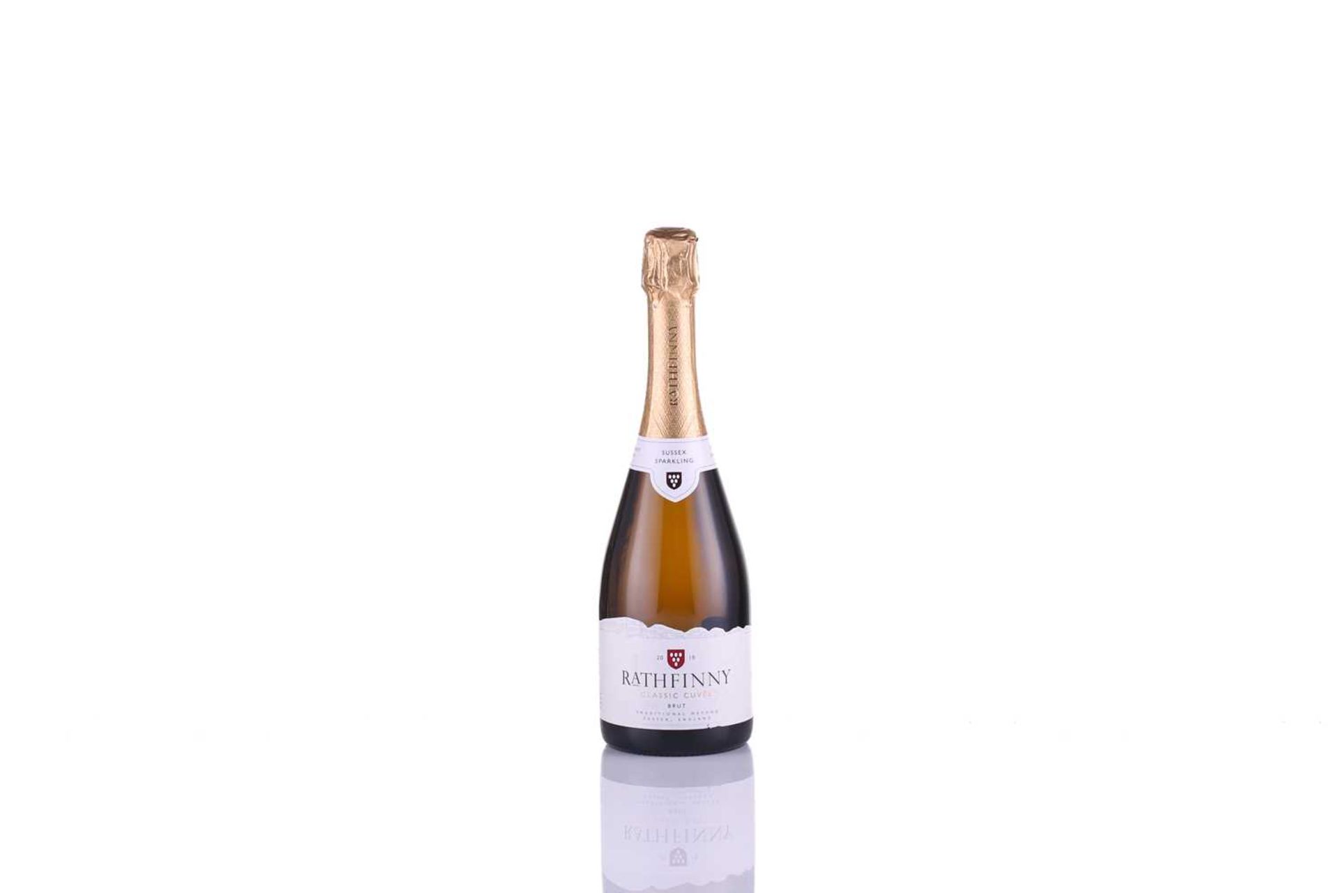 Nine mixed bottles comprising three Rathfinny Classic Cuvee Sussex Sparkling Wine, 2018, 750ml, - Bild 11 aus 28