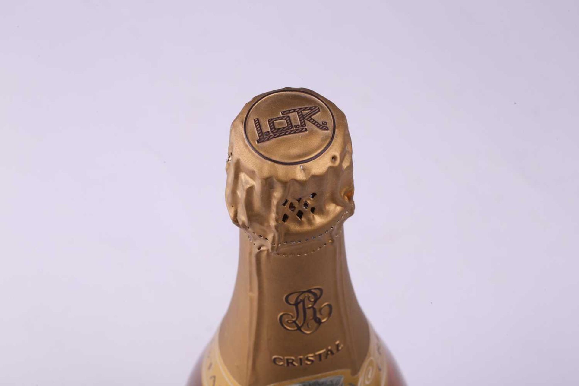 A bottle of Louis Roederer Cristal Champagne, 2009, 750ml, 12%Private collector in LondonGood - Bild 3 aus 3