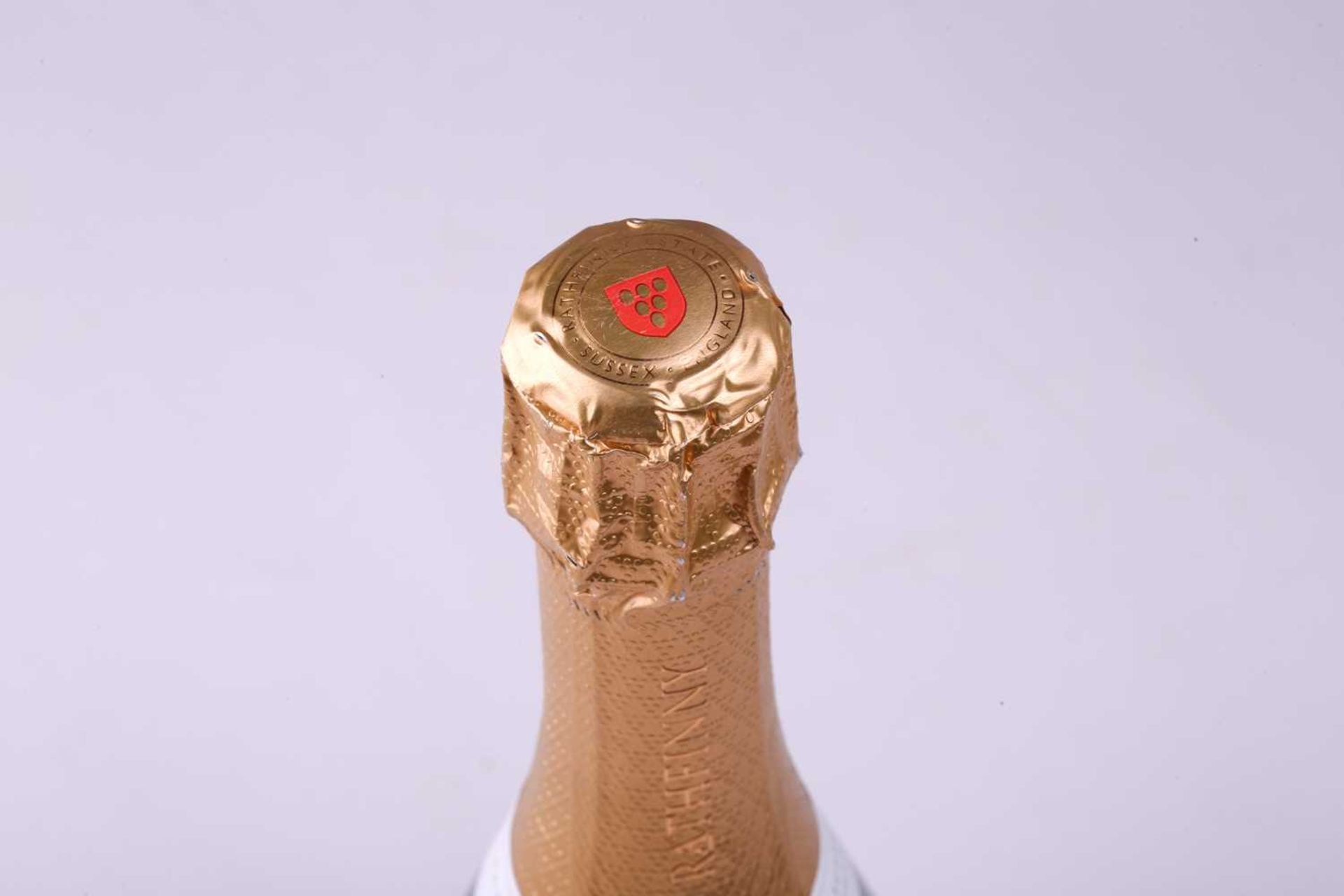 Nine mixed bottles comprising three Rathfinny Classic Cuvee Sussex Sparkling Wine, 2018, 750ml, - Bild 28 aus 28