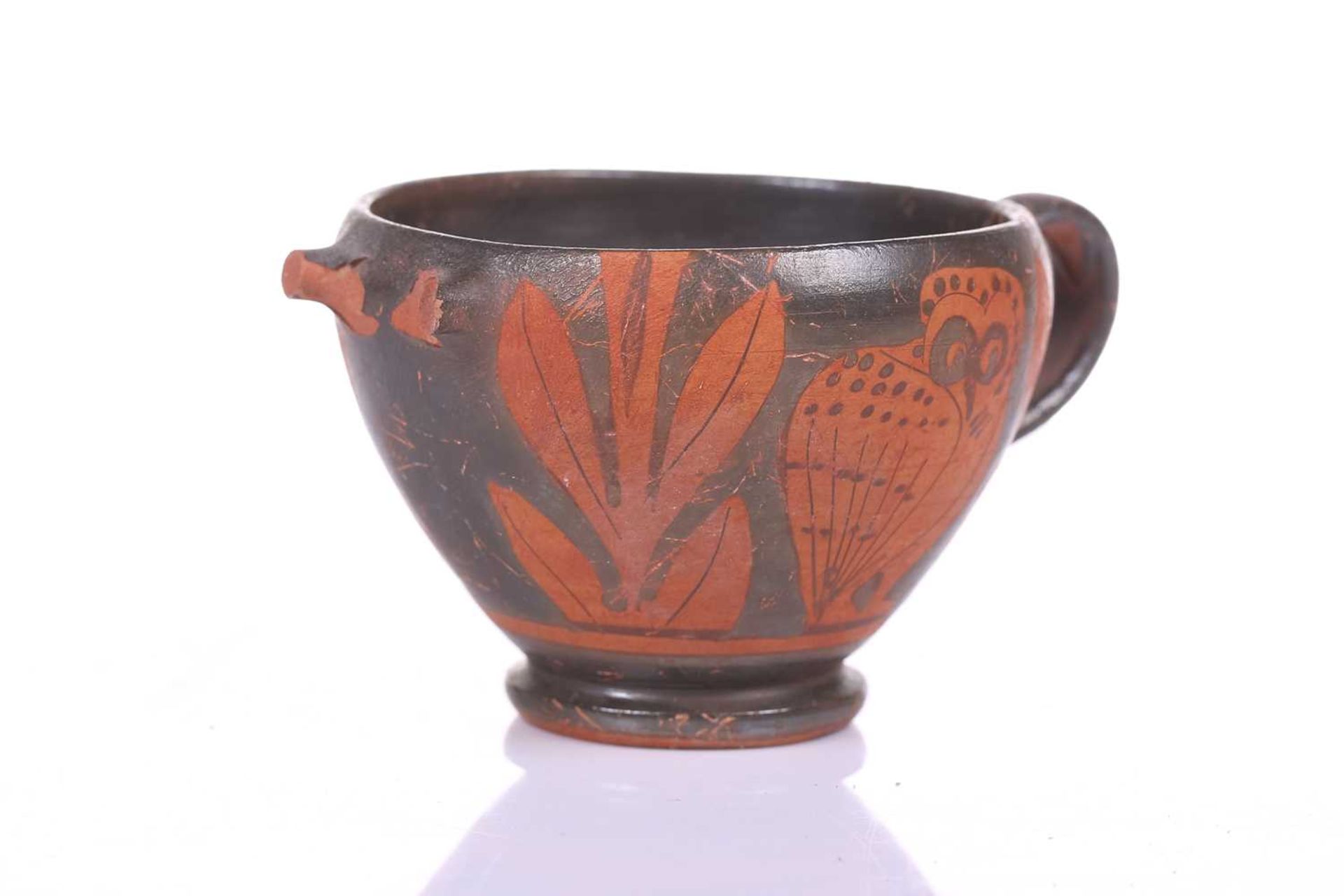 An Athenian-style ritual cup, 4th century BC or later, decorated with the "Owl of Athena" amidst - Image 3 of 8