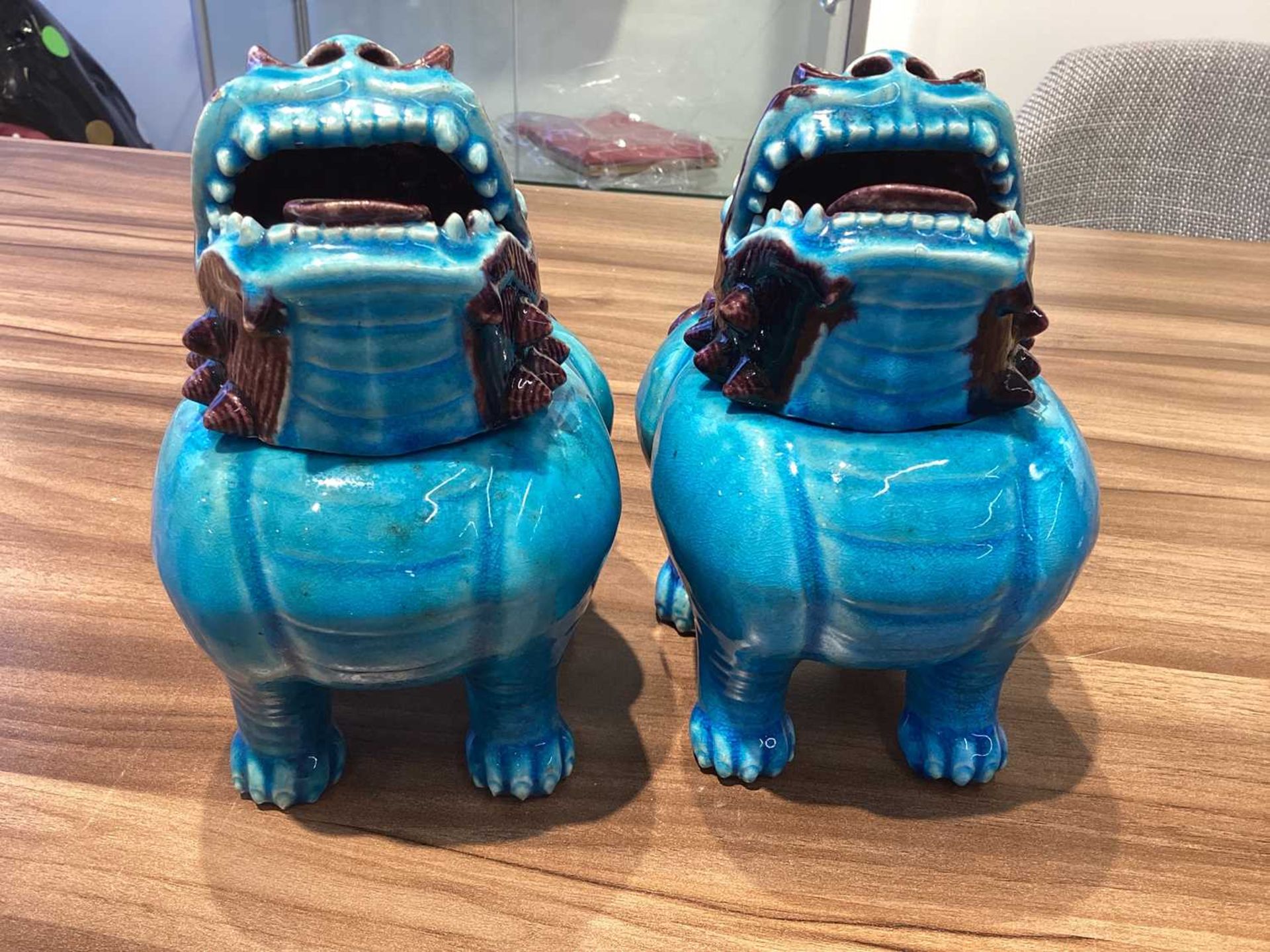 A pair of Chinese standing lion dogs, with removable heads and open mouths, in turquoise and - Image 22 of 24