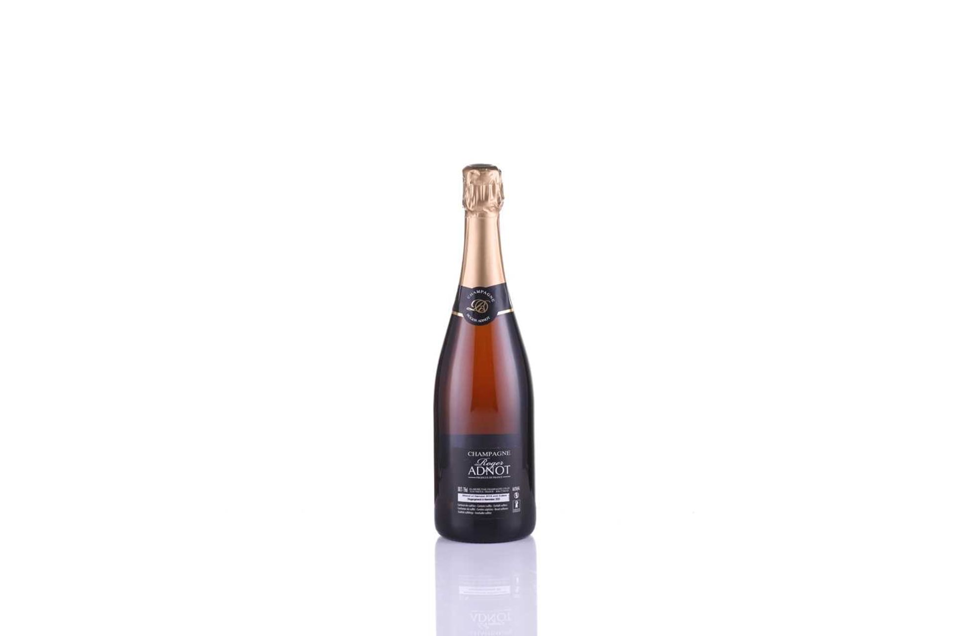 Nine mixed bottles comprising three Rathfinny Classic Cuvee Sussex Sparkling Wine, 2018, 750ml, - Bild 6 aus 28