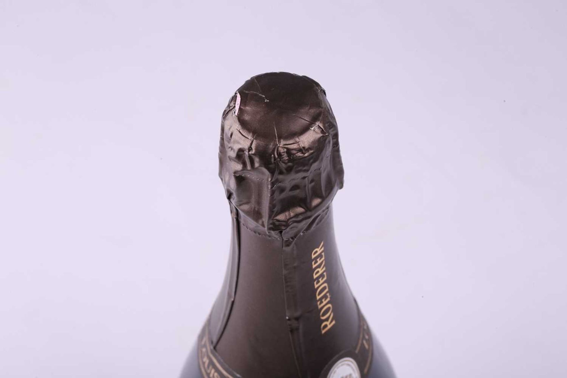 Two bottles of Louis Roederer Rose Champagne, 2013, 750ml, 12%, together with a bottle of Louis - Bild 11 aus 13