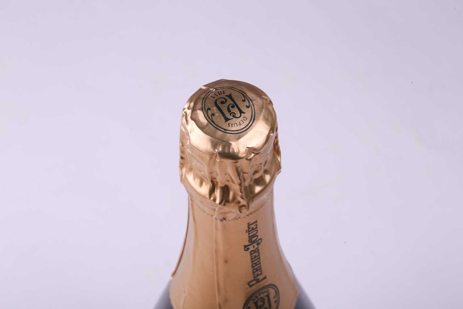 A bottle of Veuve Clicquot La Grande Dame Champagne, 2008, 750ml, 12.5%, together with a Veuve - Bild 10 aus 10