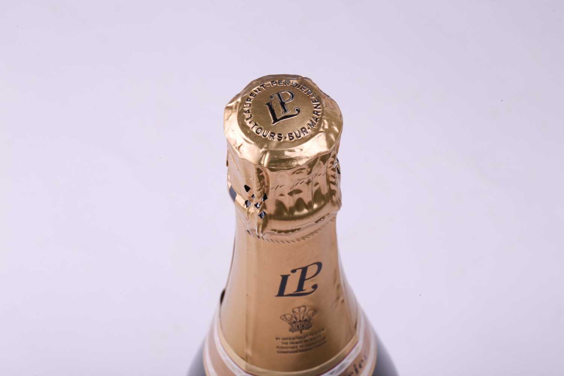 Six bottles of Laurent Perrier La Cuvee Brut Champagne, 750ml, 12%Private collector in LondonVery - Bild 16 aus 19