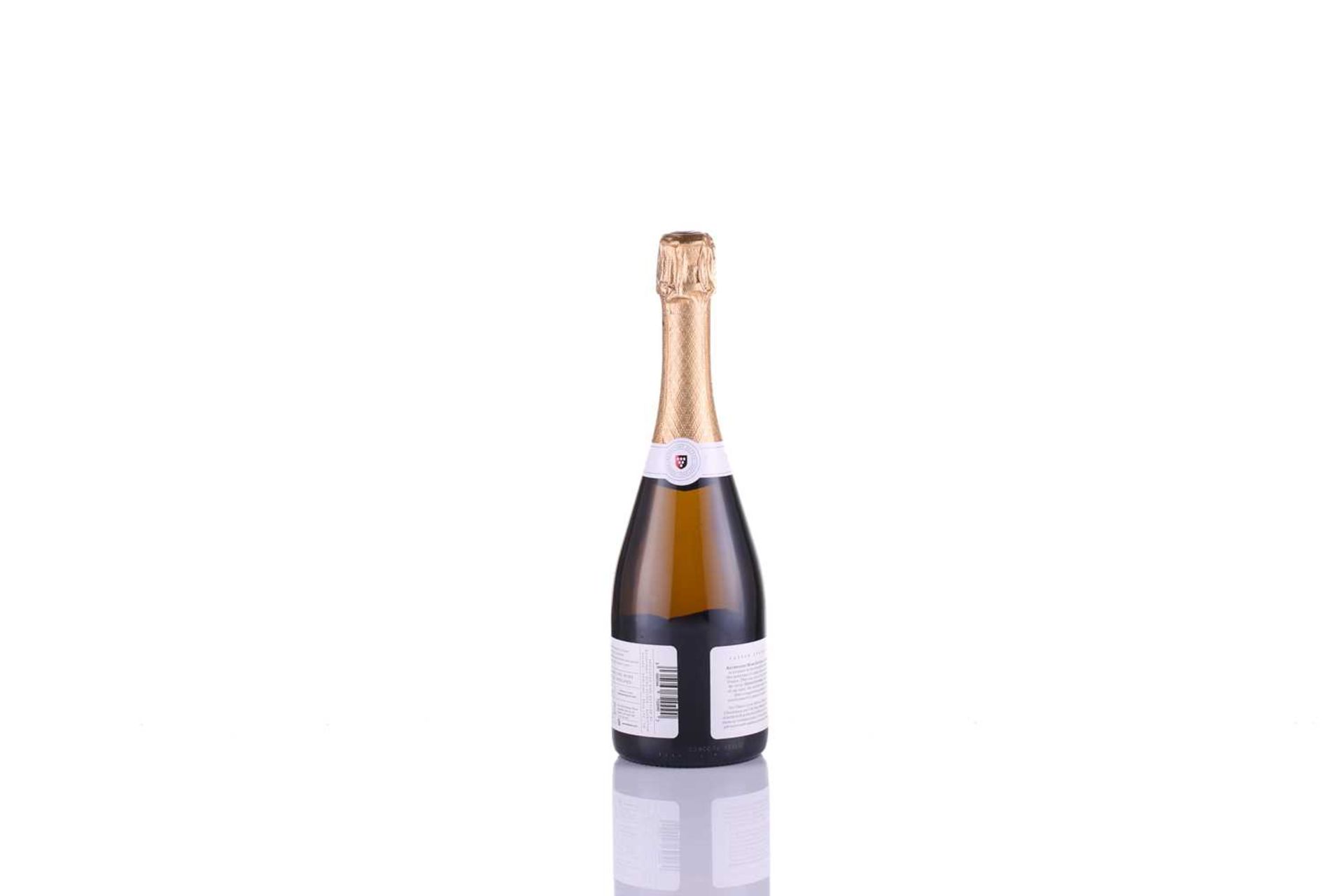 Nine mixed bottles comprising three Rathfinny Classic Cuvee Sussex Sparkling Wine, 2018, 750ml, - Bild 8 aus 28