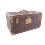 Louis Vuitton - a 'Boite Bouteilles et Glace' (Bottles and Ice) beauty case, in brown monogram