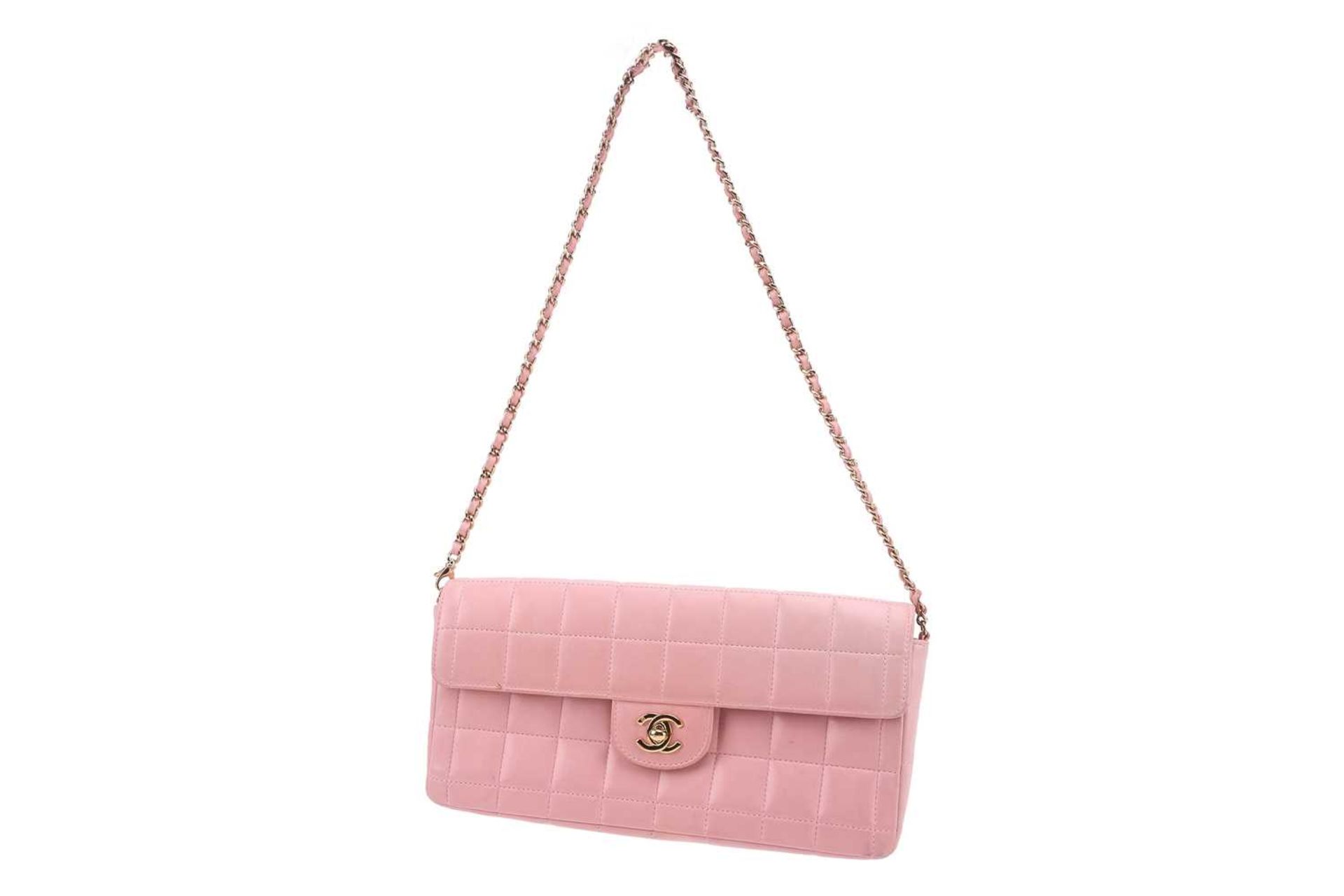 Chanel - an East West Chocolate Bar bag in baby pink lambskin leather, elongated rectangular body - Image 6 of 13