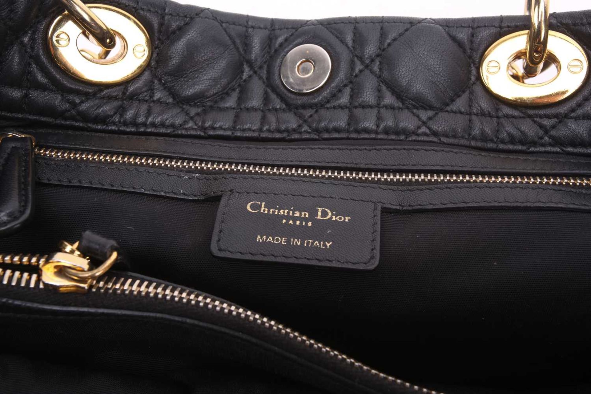 Christian Dior - a large 'Lady Dior' shopping tote in black Cannage lambskin leather, rectangular - Image 4 of 8