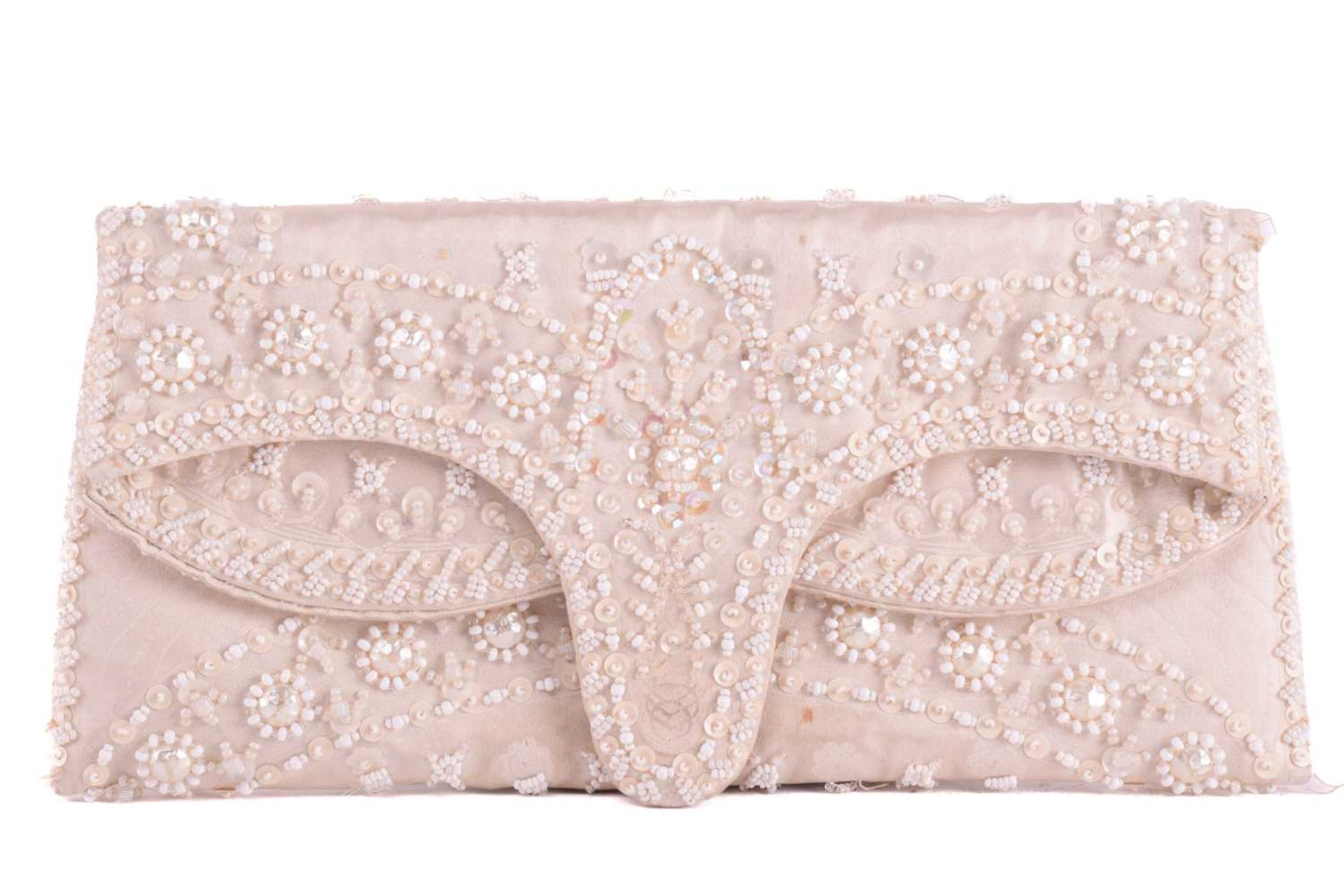 A Gucci handbag and a beaded envelope clutch, circa late 1960; the rectangular handbag in dusty pink - Image 8 of 14