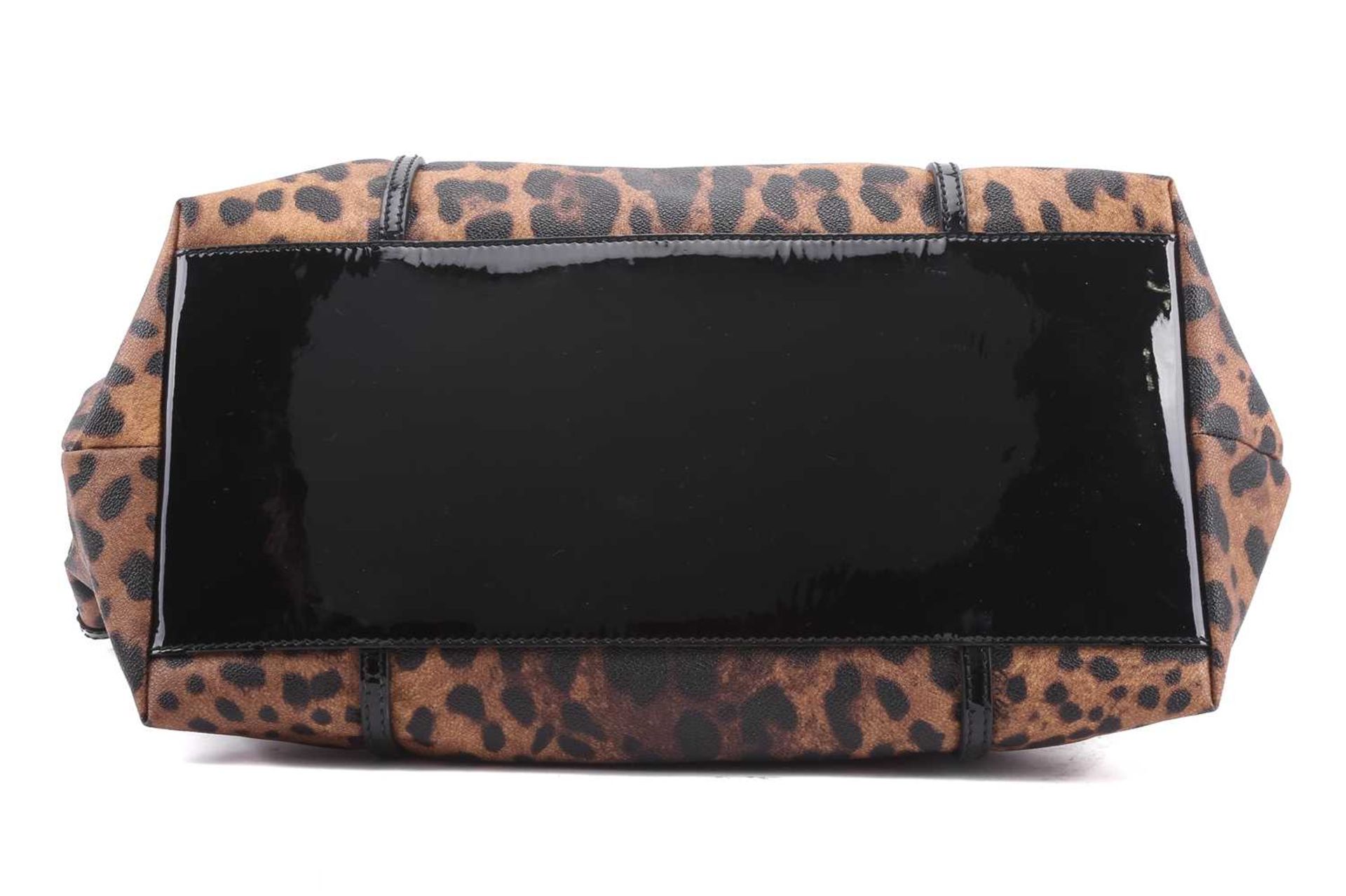 Dolce & Gabbana - a large leopard print 'Escape' shopper tote with black patent leather trims and - Image 5 of 13