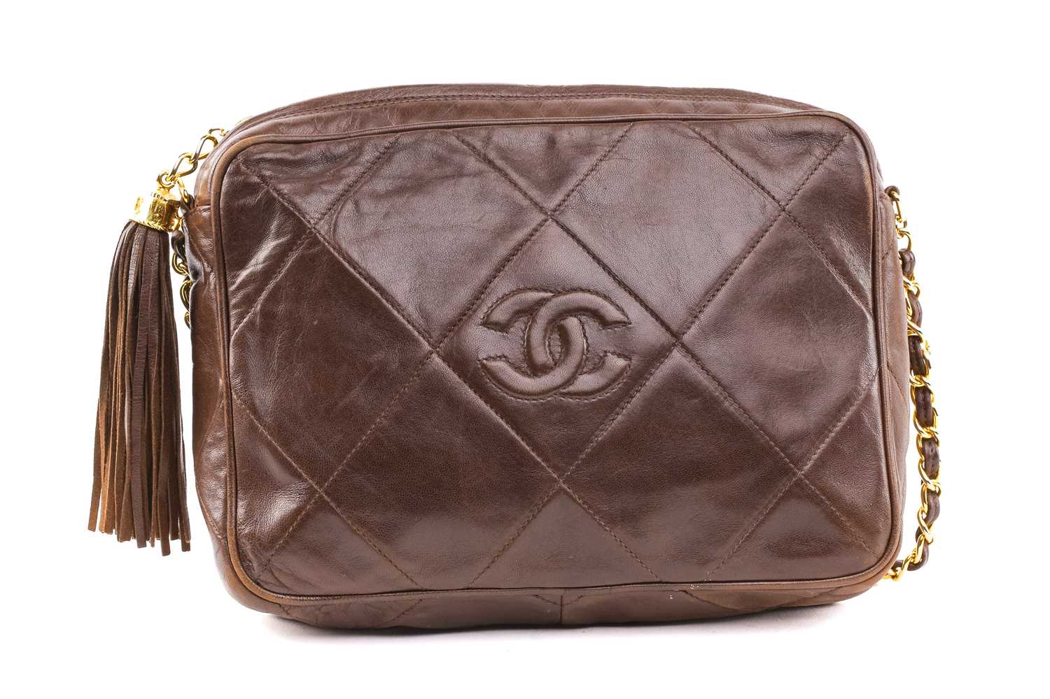 Chanel - a camera bag in brown quilted lambskin leather, circa 1986, the rectangular body with - Image 3 of 8