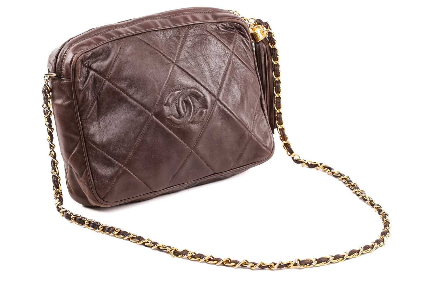 Chanel - a camera bag in brown quilted lambskin leather, circa 1986, the rectangular body with - Image 4 of 8