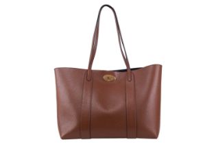 Mulberry - a Bayswater tote bag in oak grain leather, the tapered body is lined with navy blue