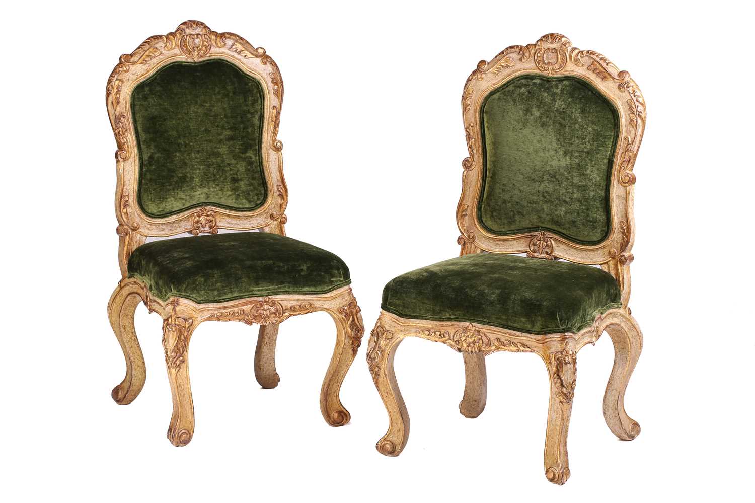 A set of large Mexican French-style painted and giltwood side chairs, 20th century with stuff over - Image 4 of 9