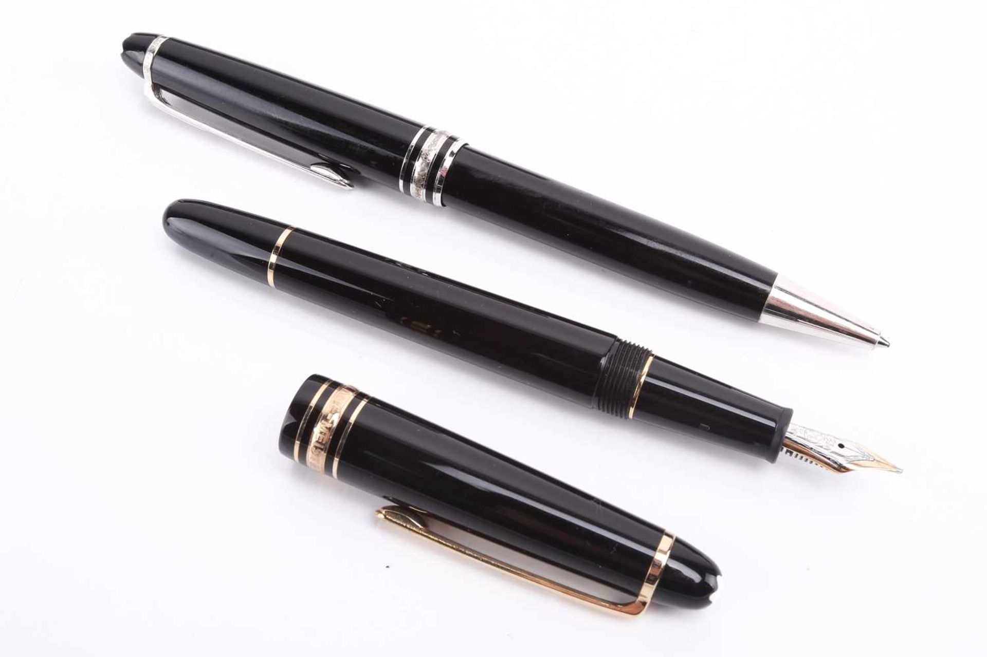 Montblanc - Meisterstück-Pix ballpoint pen, with twist-action black resin barrel and silver-tone - Image 3 of 5