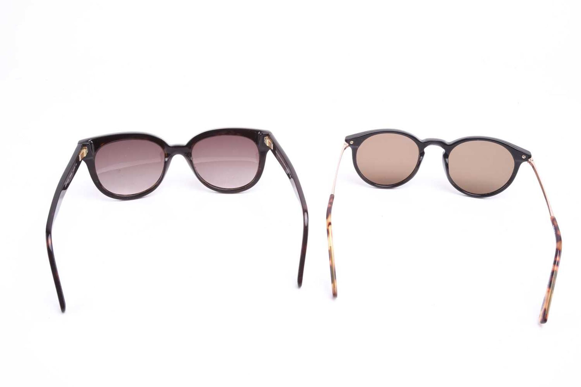 Two pairs of lady's sunglasses comprising Montblanc pair of sunglasses with black frames the - Image 3 of 8