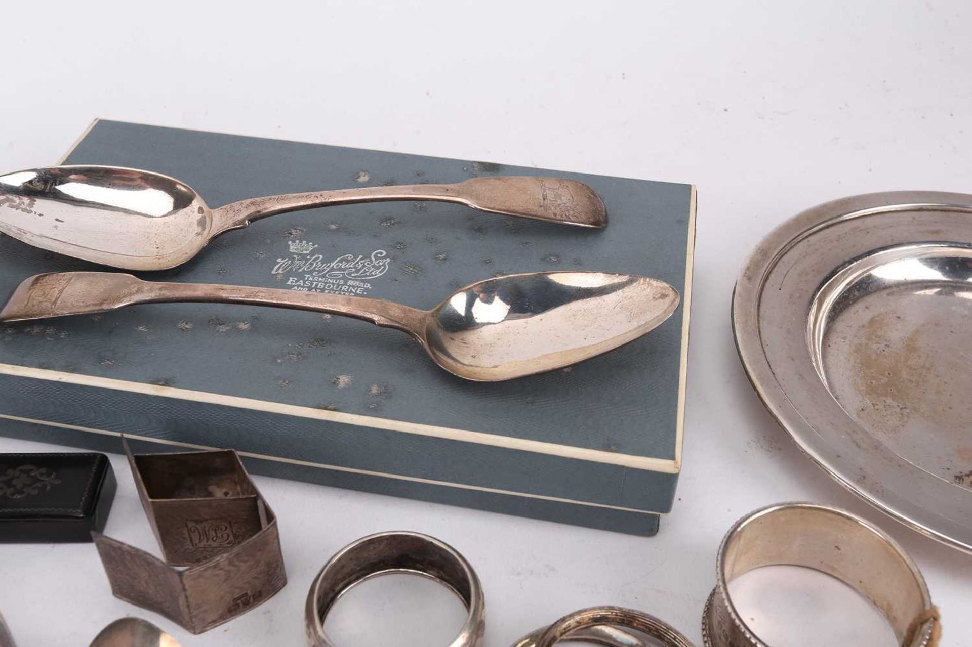 A mixed collection of silver including a Victorian barrel-shaped mug, an elongated oval pin tray, - Image 10 of 10