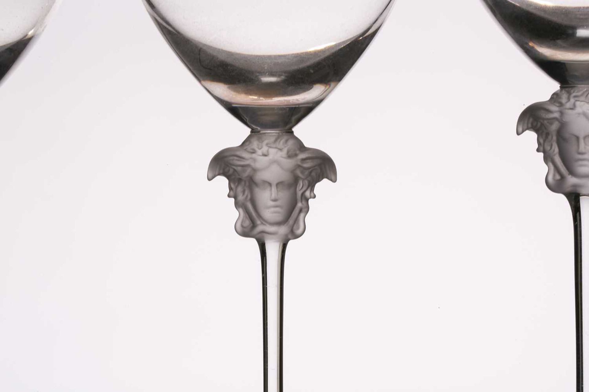 A collection of Rosenthal Versace Medusa Lumiere clear glassware, comprising of two tall glasses, 15 - Image 11 of 17