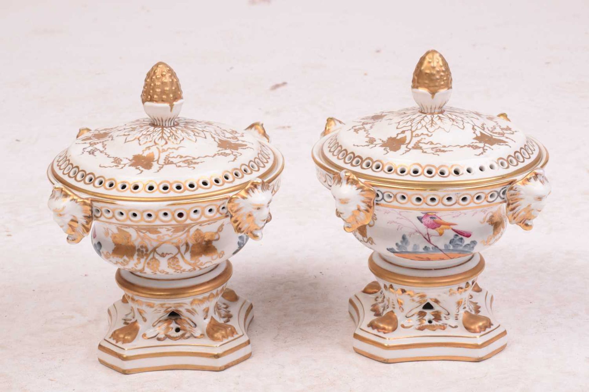 A quantity of Royal Crown Derby 'Old Imari' pattern teawares, together with a pair of Sitzedndorf - Image 6 of 14