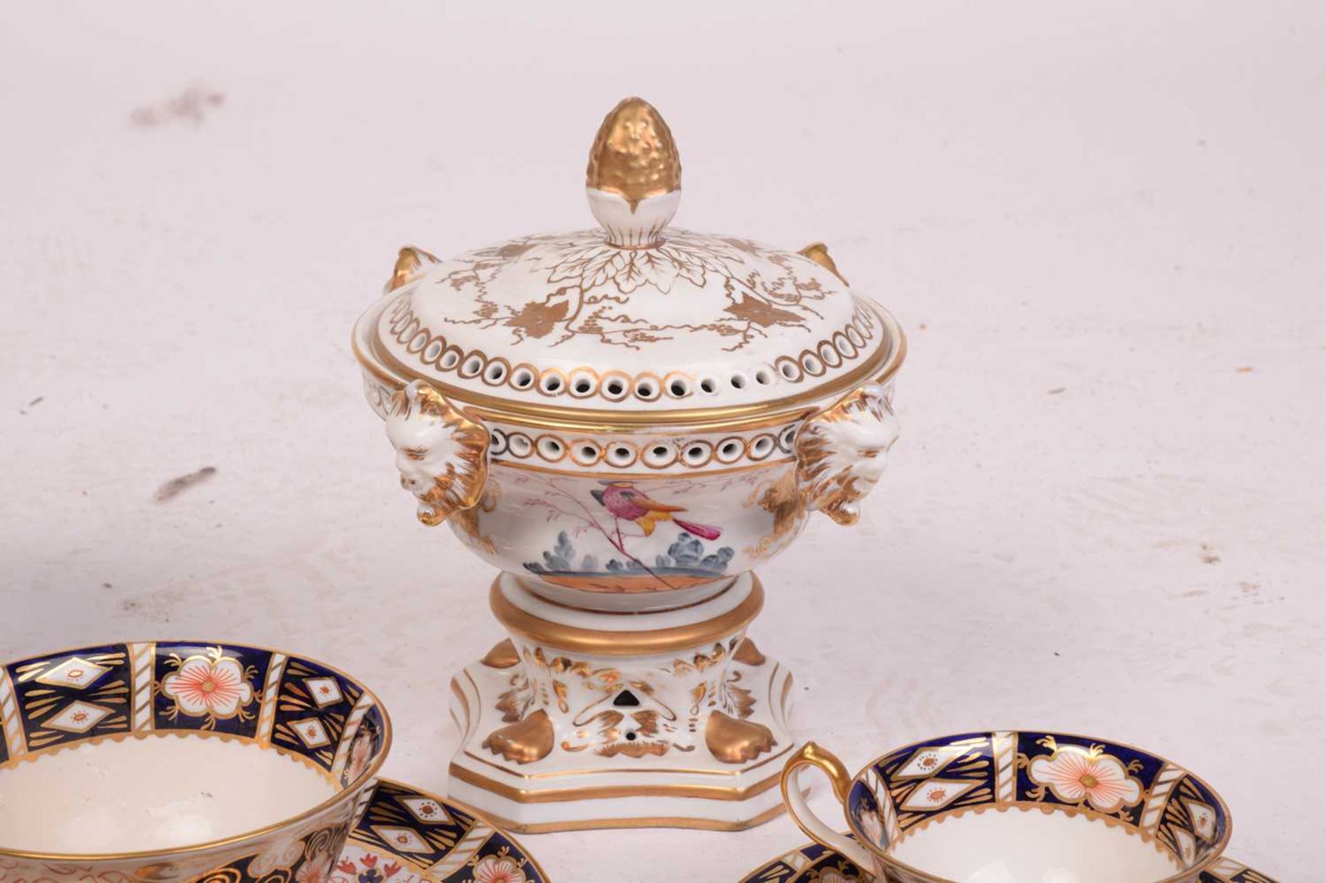 A quantity of Royal Crown Derby 'Old Imari' pattern teawares, together with a pair of Sitzedndorf - Image 3 of 14