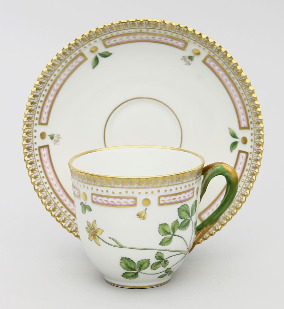 Kaffeetasse mit Untertasse "Flora Danica", Royal Copenhagen.