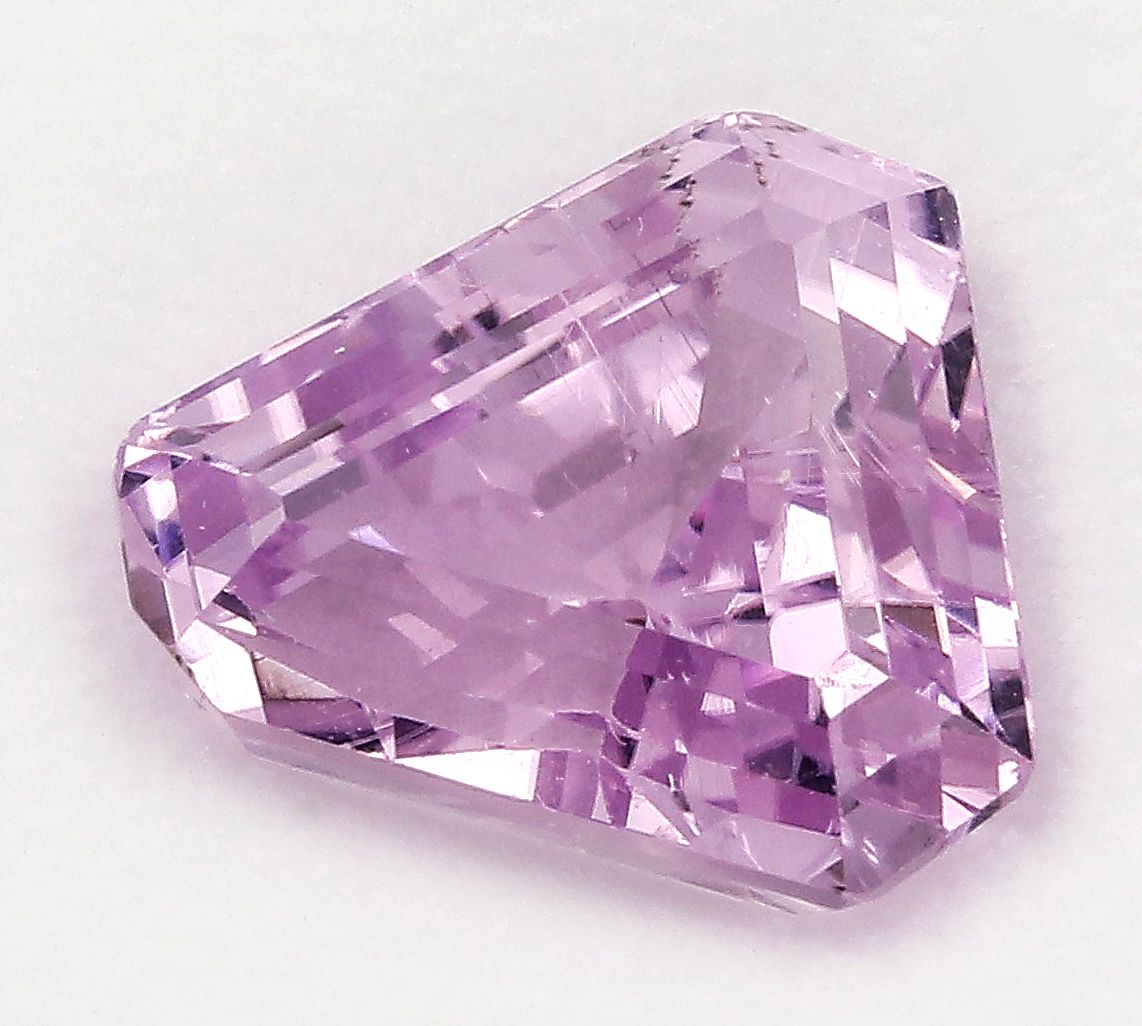 Qualitätvoller Kunzit, ca. 12,11 ct.