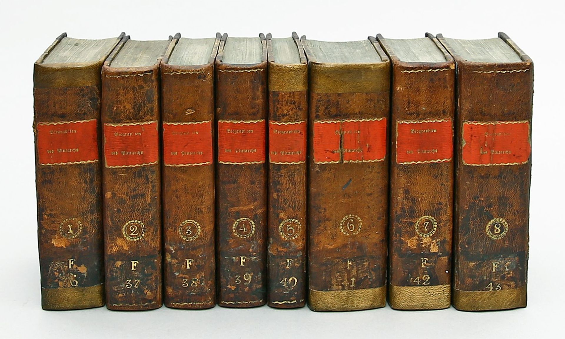 "Biographien des Plutarchs" in acht Bänden. - Bild 2 aus 2