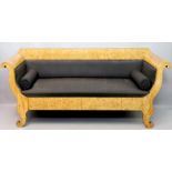 Biedermeier-Sofa.