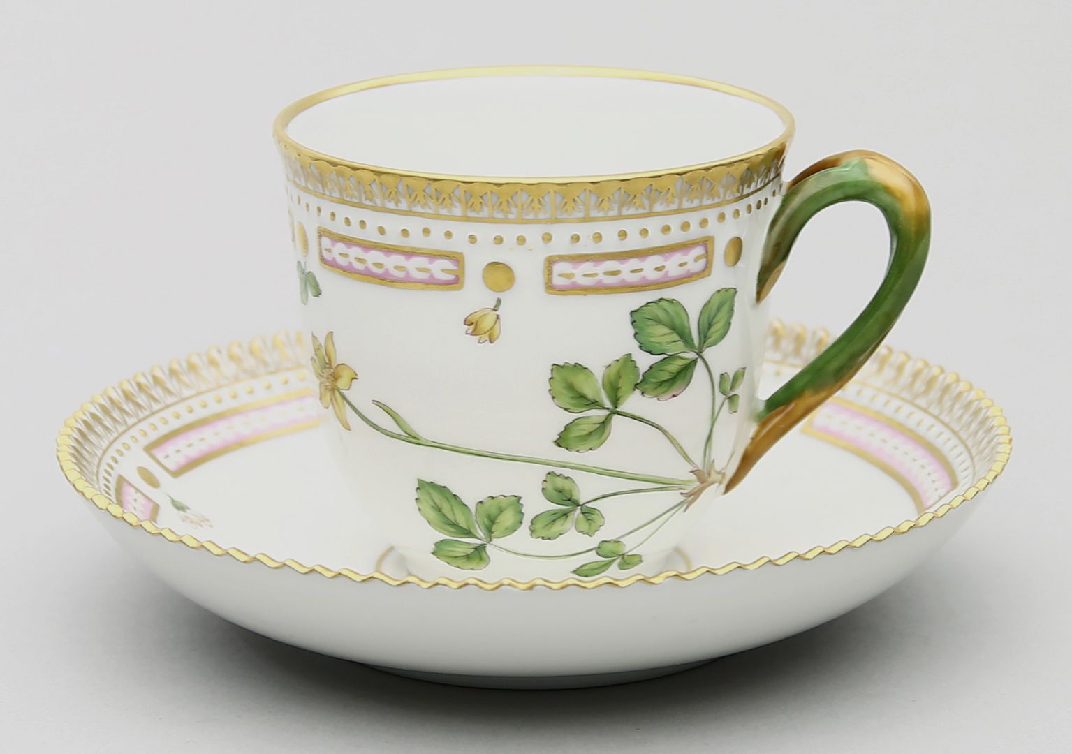 Kaffeetasse mit Untertasse "Flora Danica", Royal Copenhagen. - Image 2 of 3