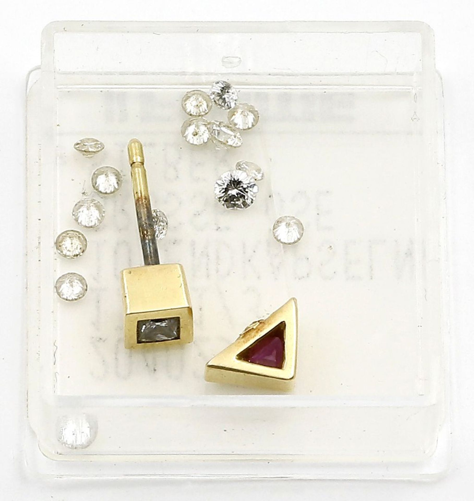 14 Brillanten, zus. ca. 0,2 ct.