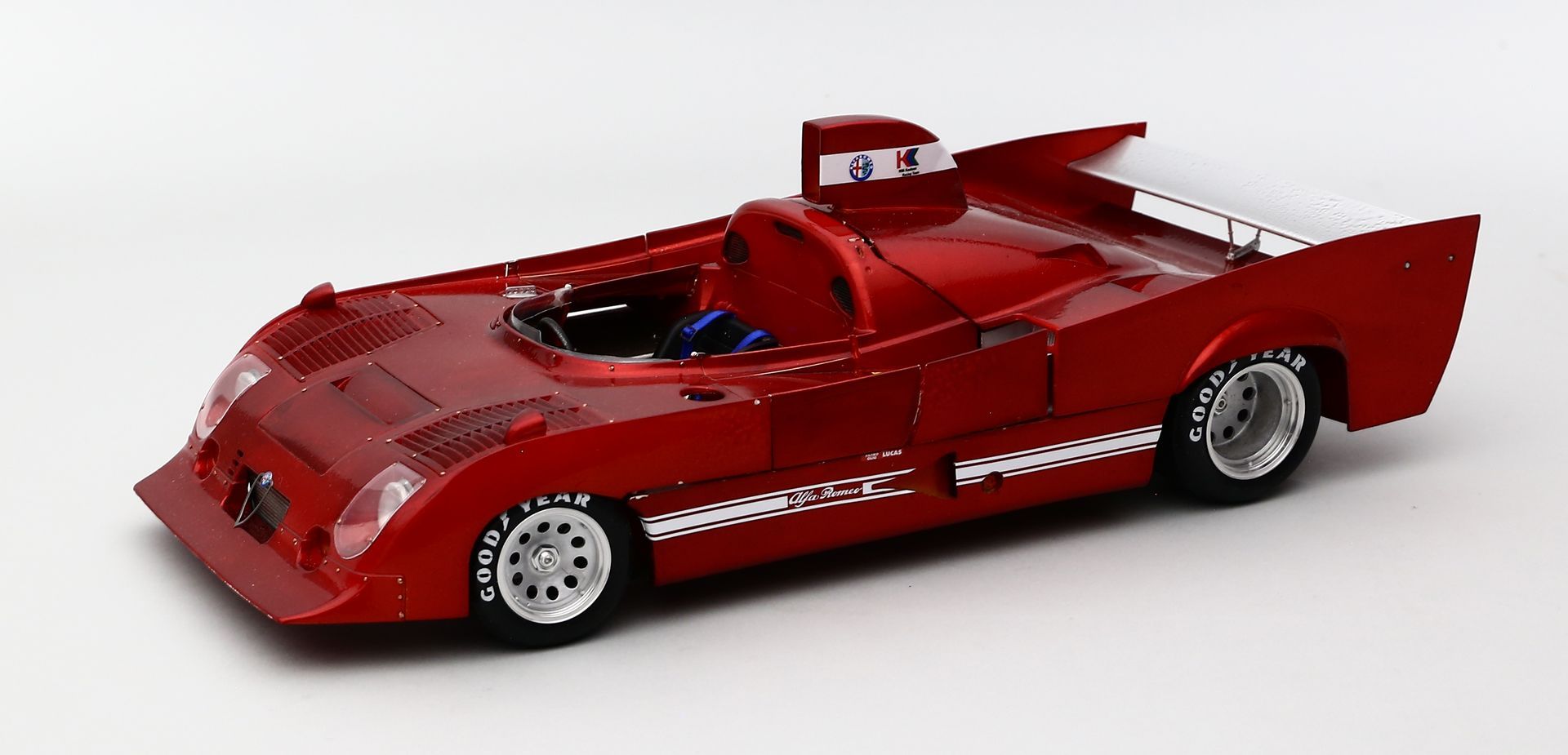 Modellauto "Rennwagen Alfa Romeo Tipo 33 TT12" 1:12.