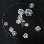 13 Diamanten, zus. ca. 1,45 ct.