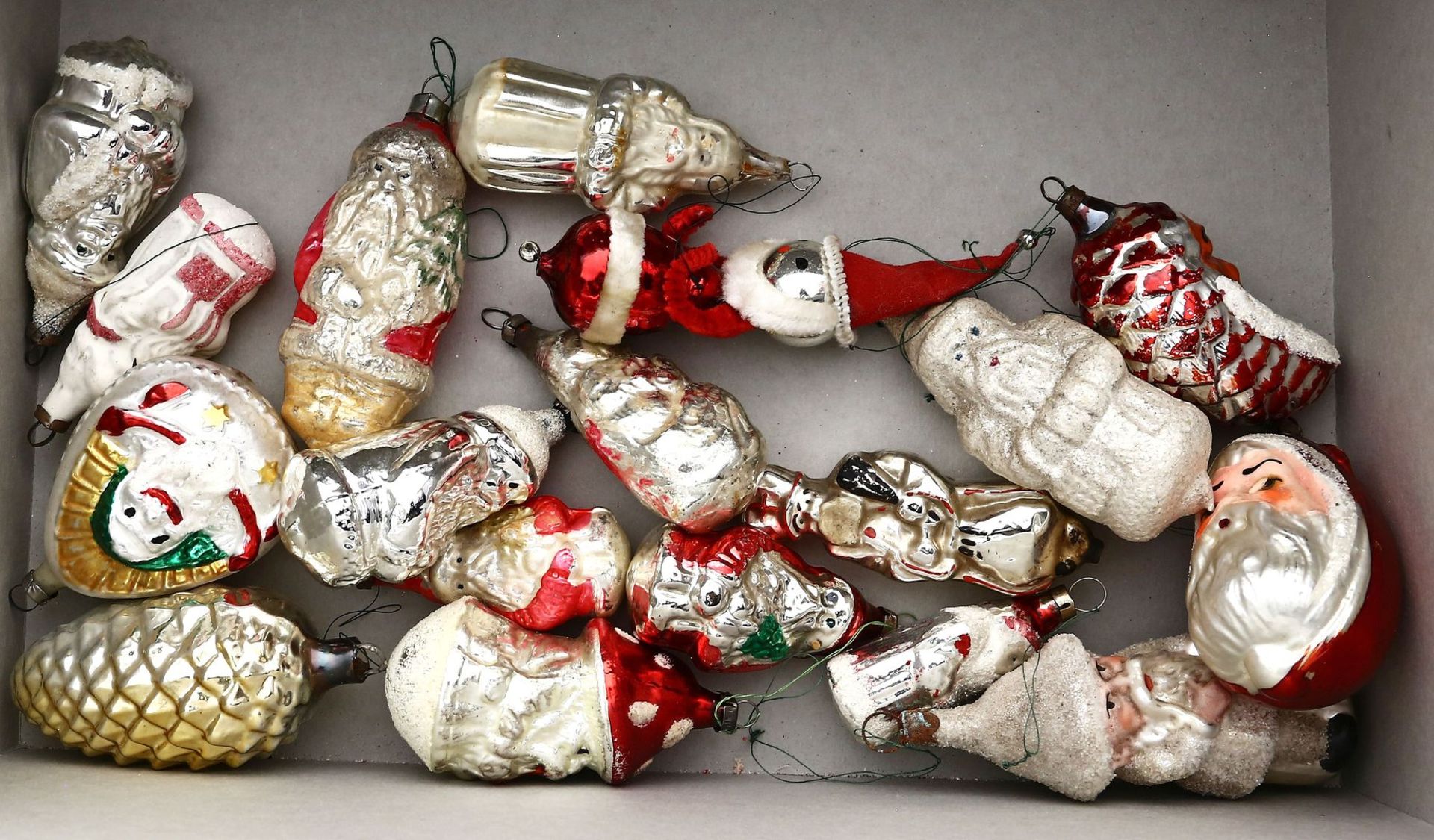 18 Teile alter Christbaumschmuck: