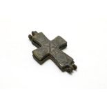 Bronzen kruisje, Middeleeeuws