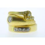 Lot met 3 gouden ringen met diamant