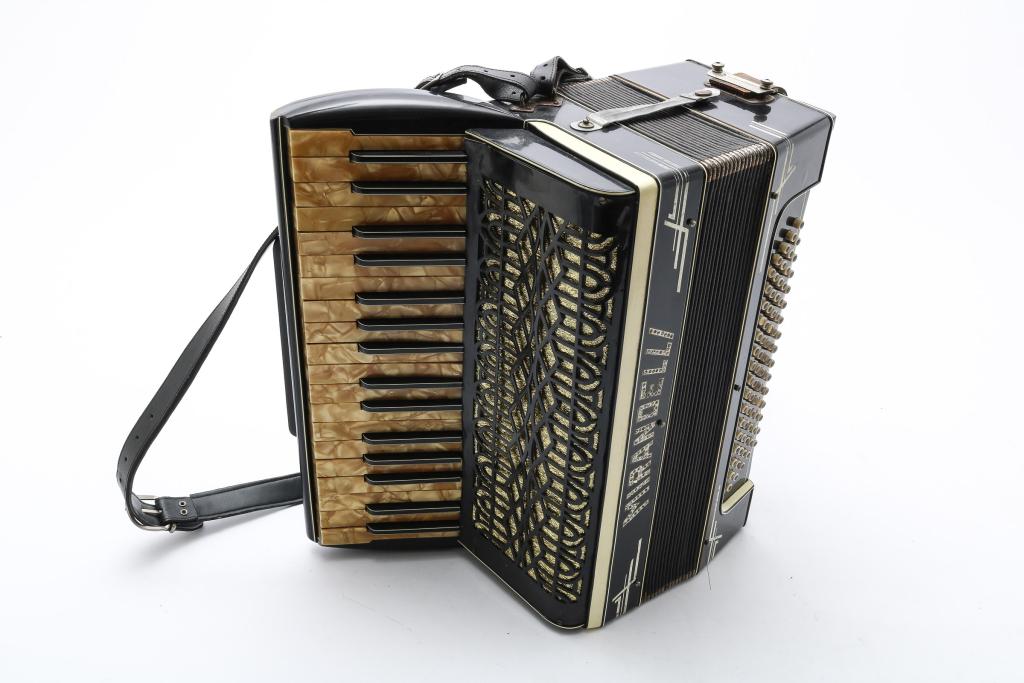 Accordeon Mirandelli Italie - Image 2 of 6