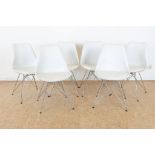 Serie van 6 stoelen, naar Eames