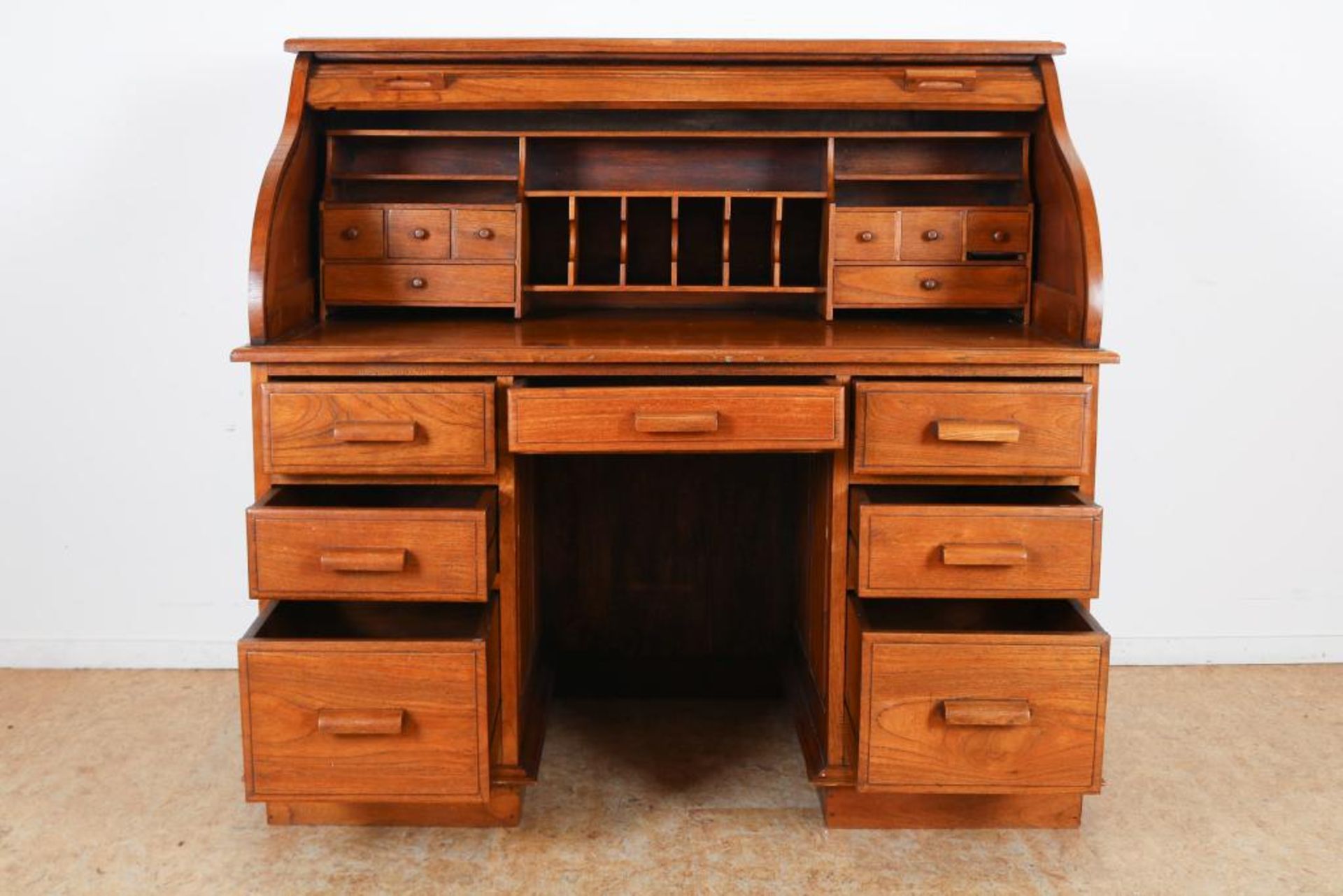 Teakhouten roll top bureau met interieur - Image 2 of 4