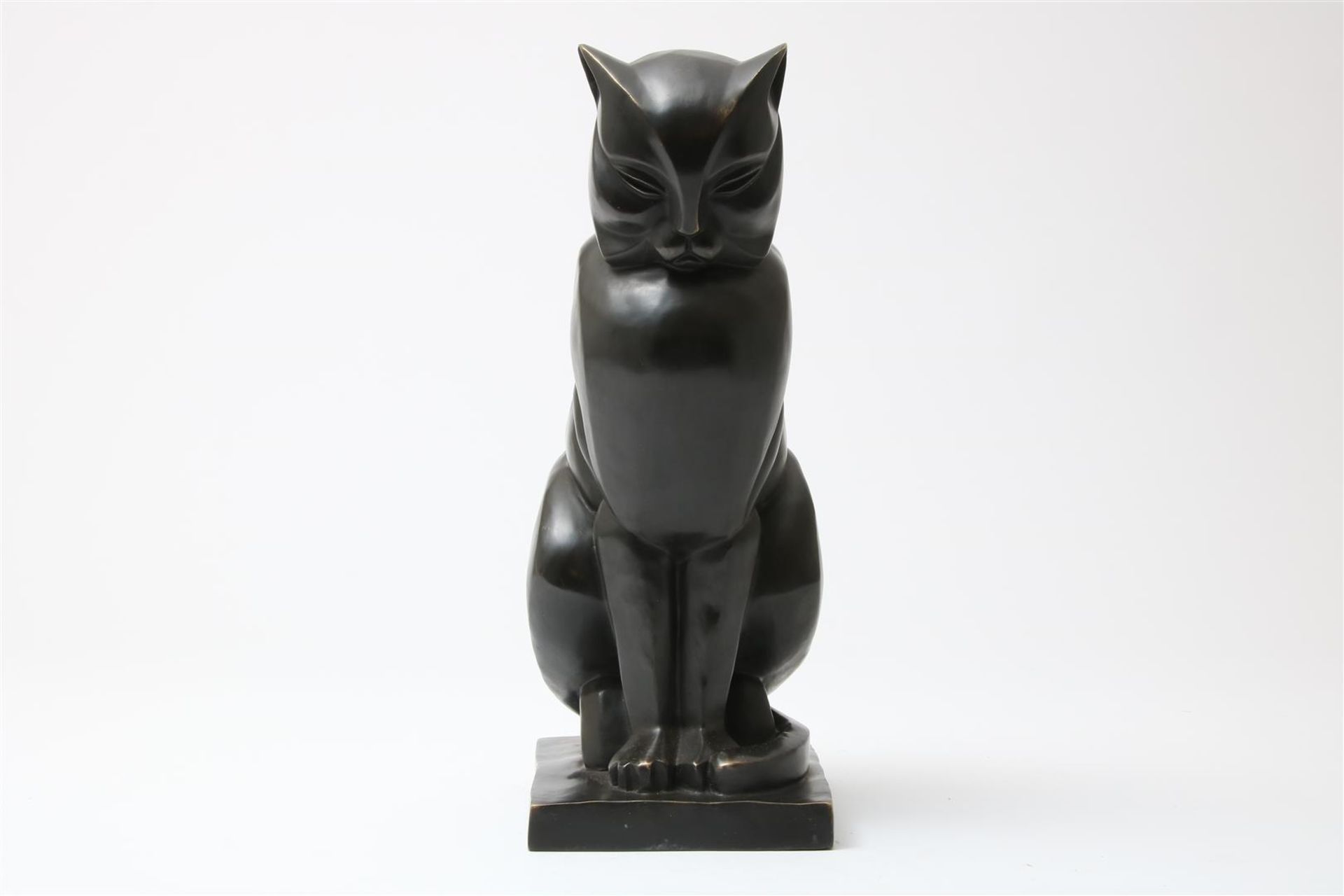 Bronze Art Deco-style sculpture of a cat, h. 46cm.